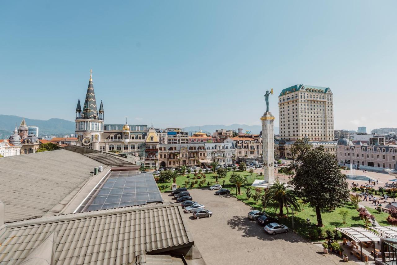 Golden Palace Batumi Hotel & Casino Exterior foto